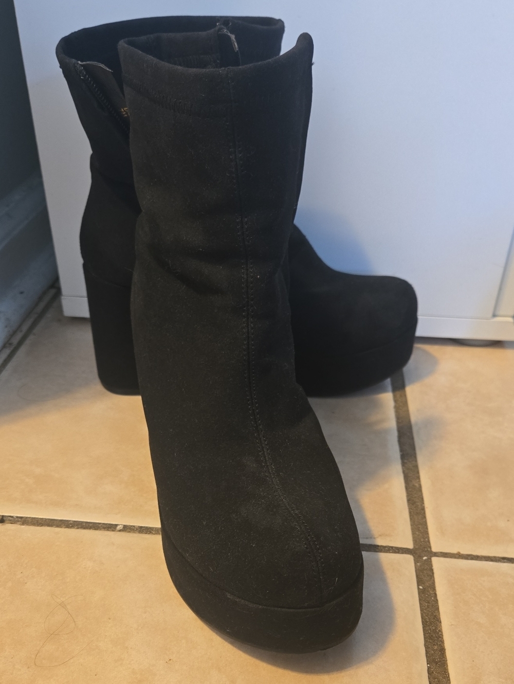 Women's Black Platform Ankle Boots with Side Zipper - Picture 1 of 5